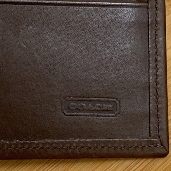 Coach Vintage 80’s Water Buffalo Leather Slim Billfold Wallet + Mini Coach Book - Picture 4 of 17